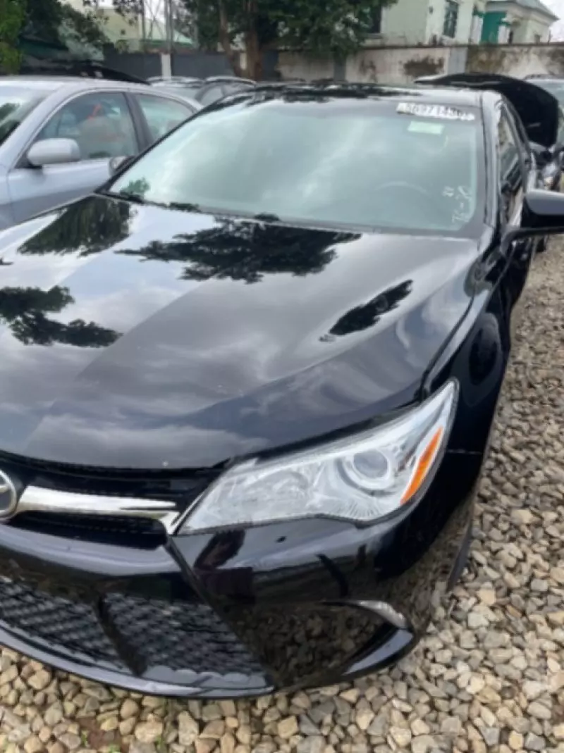 TOYOTA Camry   - 2016
