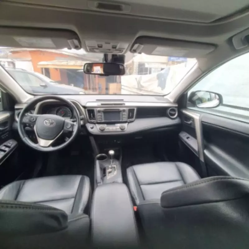 Toyota RAV 4   - 2015