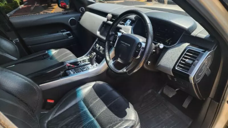 Land Rover Range Rover Sport   - 2014