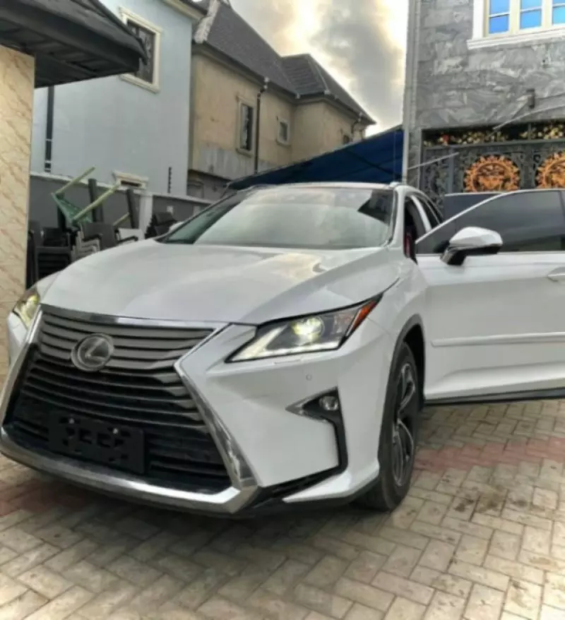 Lexus RX   - 2016
