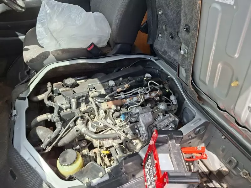 Toyota Hiace   - 2013