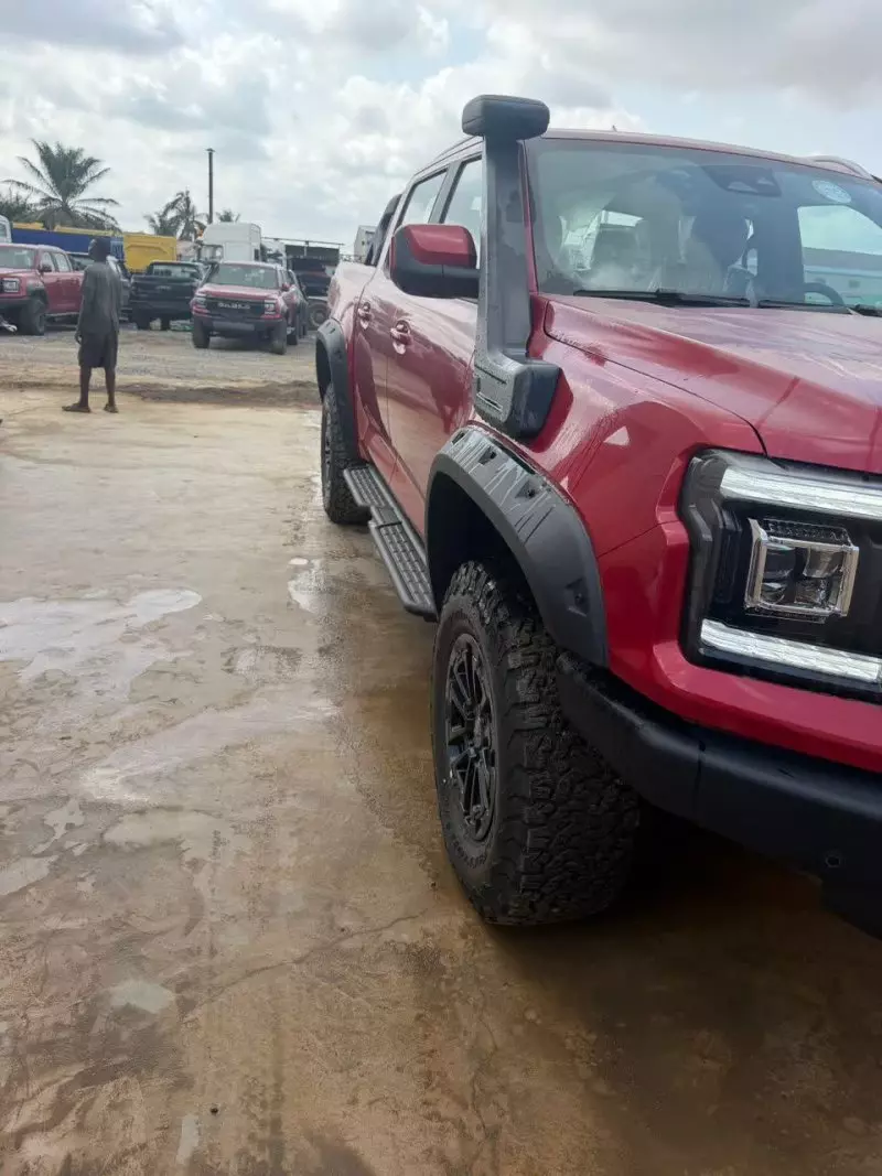 JMC(JIANGLING MOTORS CORPORATION) Grand Avenue plus   - 2026