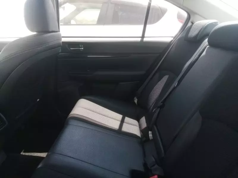 Subaru Legacy   - 2012