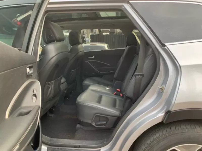 Hyundai Santa Fe   - 2017