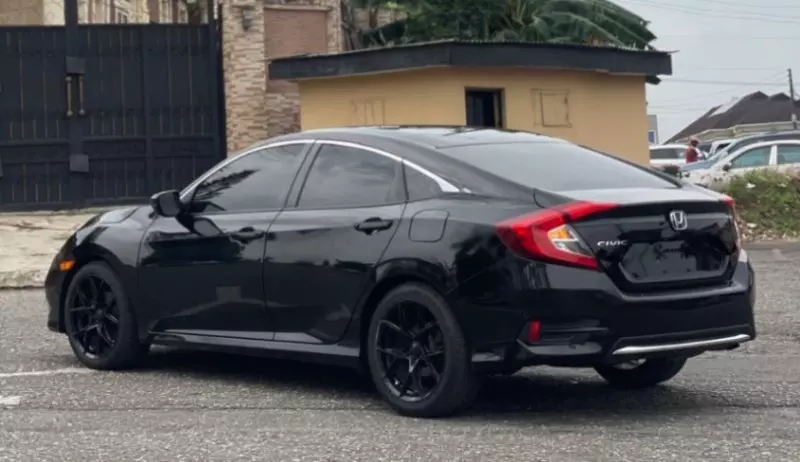 Honda Civic   - 2019