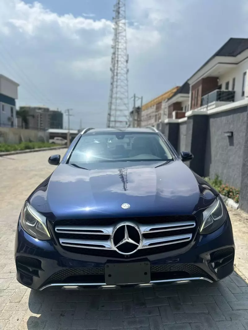 Mercedes-Benz GLC 300   - 2016