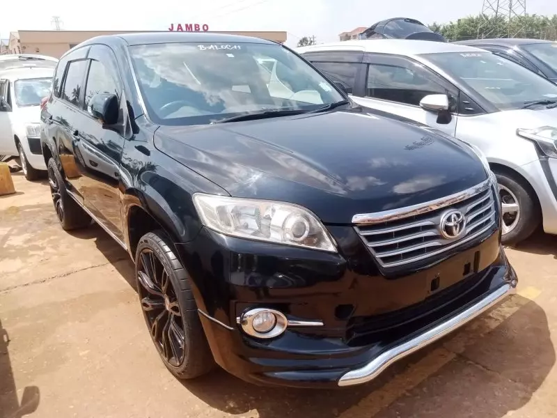 Toyota Vanguard    - 2013