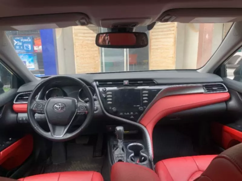 Toyota Camry   - 2019