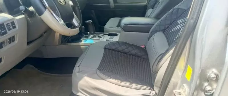 TOYOTA 4Runner   - 2010