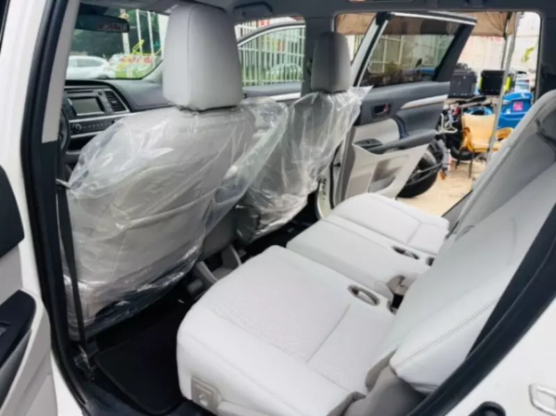 Toyota Highlander   - 2019