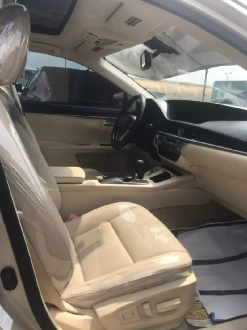 Lexus ES 350   - 2014