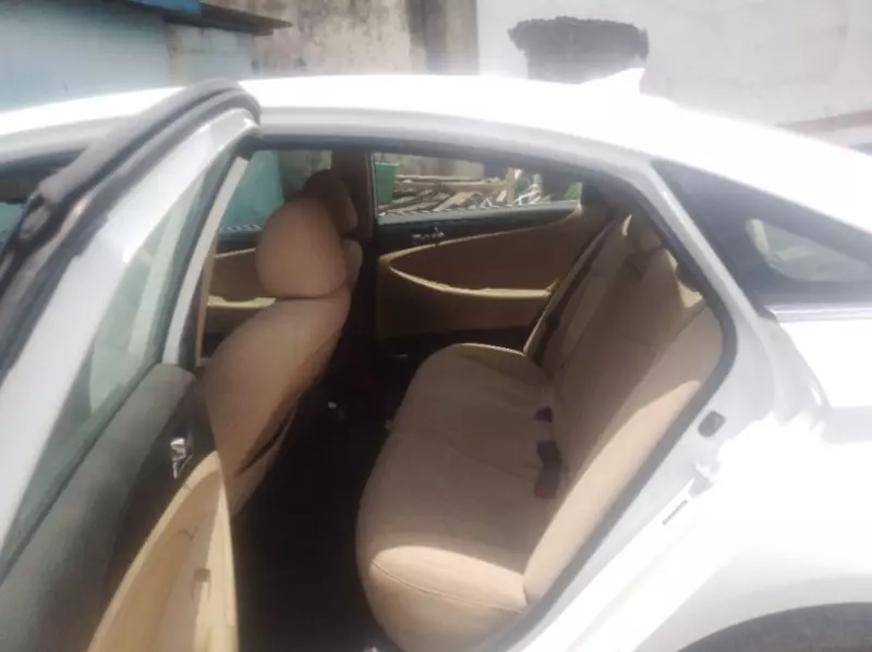 Hyundai Sonata   - 2013