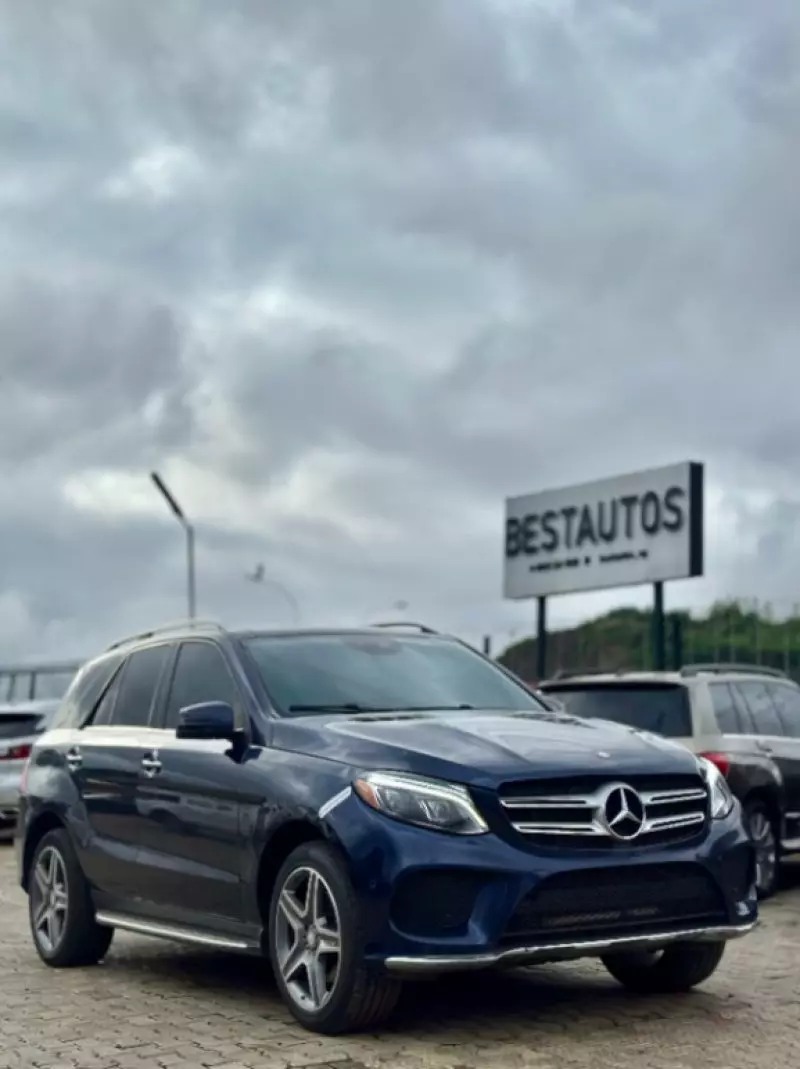 Mercedes-Benz GLE 400   - 2016