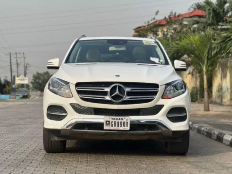 Mercedes-Benz GLE-Class   - 2017