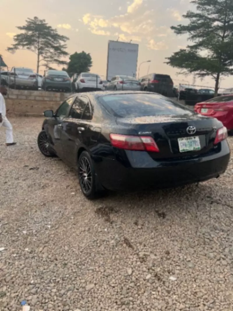 Toyota Camry   - 2007