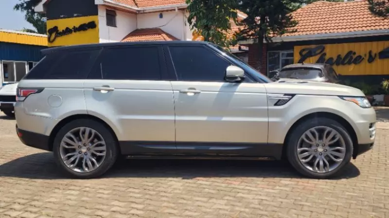 Land Rover Range Rover Sport   - 2014