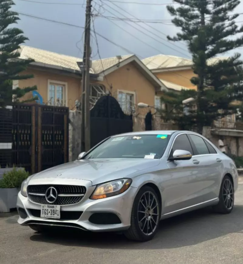 Mercedes-Benz C 300   - 2016