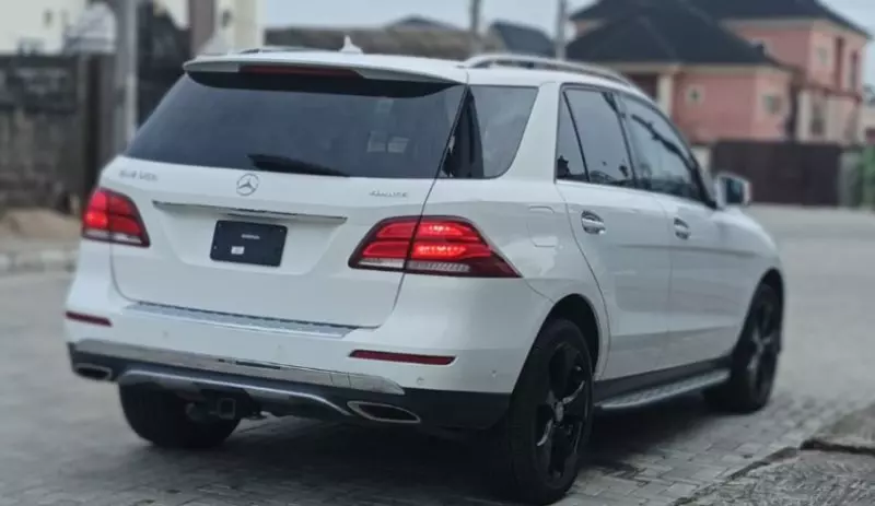 Mercedes-Benz 350 - 2017
