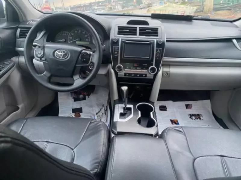 Toyota Camry   - 2014