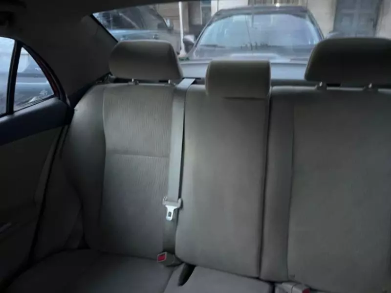 TOYOTA Corolla - 2010