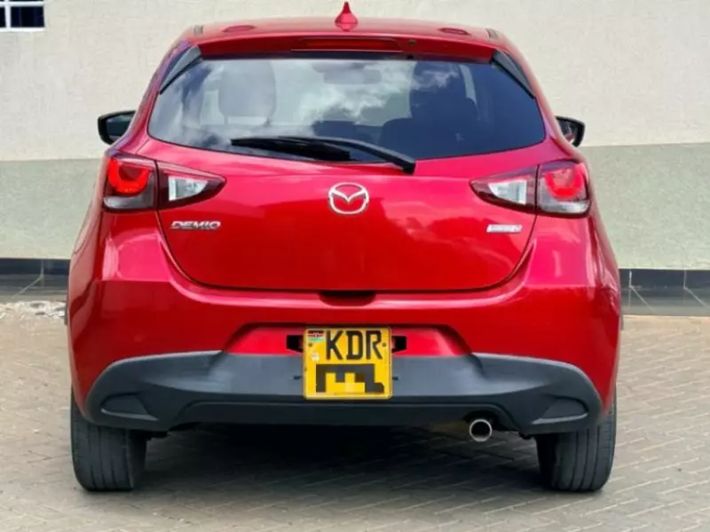 Mazda Demio    - 2017
