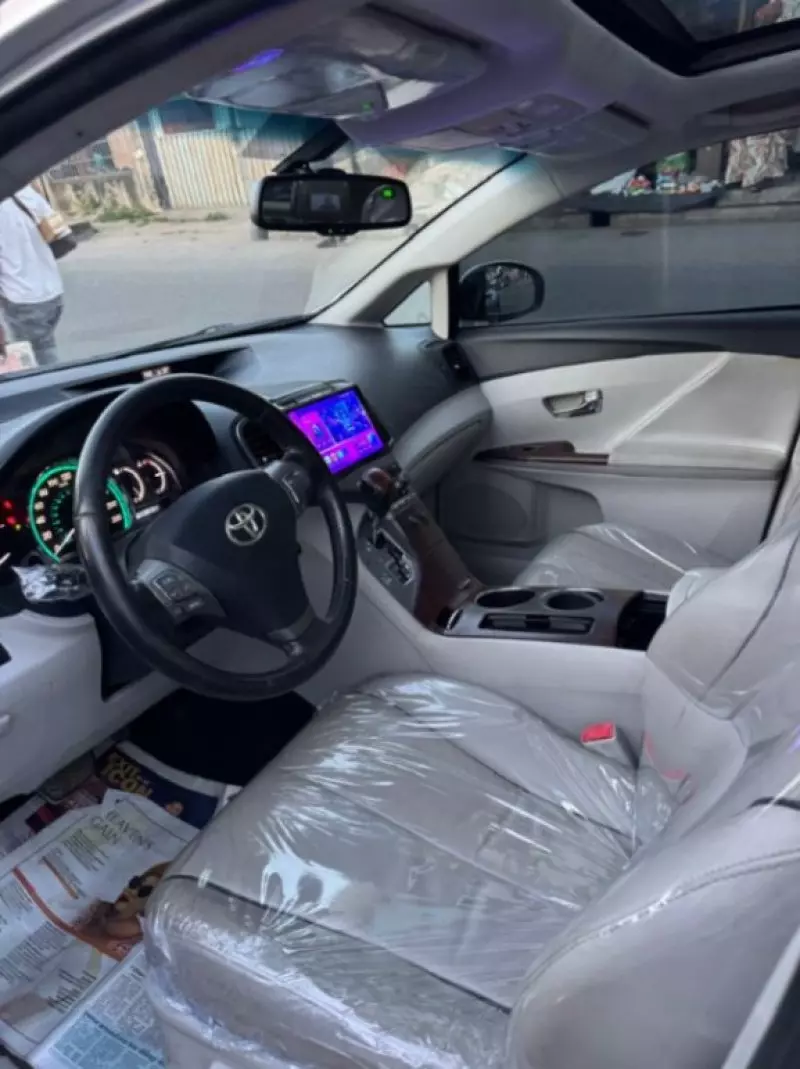 Toyota Venza   - 2013