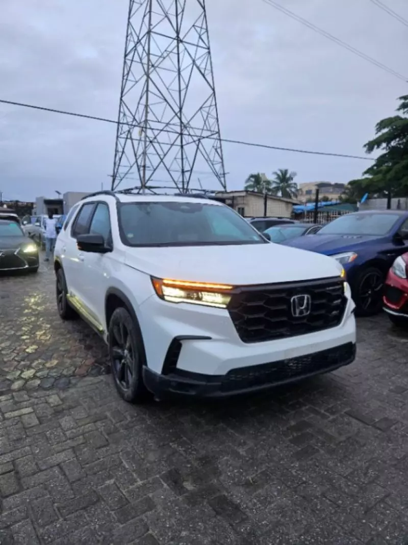Honda Pilot   - 2025