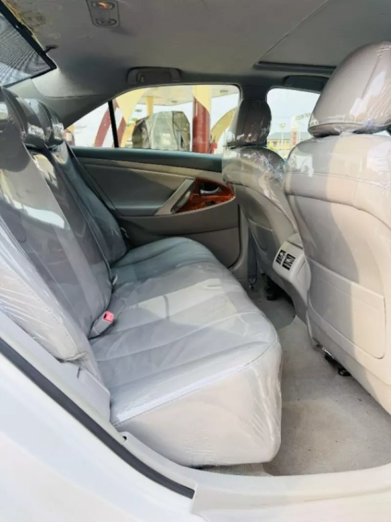 Toyota Camry   - 2008