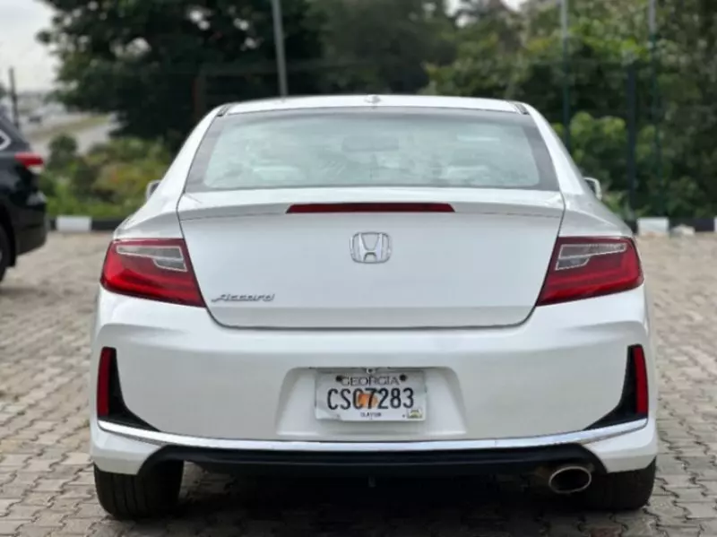 Honda Accord   - 2016