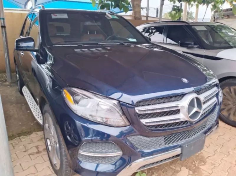 Mercedes-Benz GLE 350   - 2016
