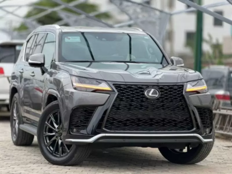 Lexus LX 600   - 2023