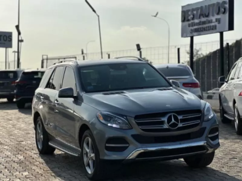 Mercedes-Benz GLE 350   - 2016