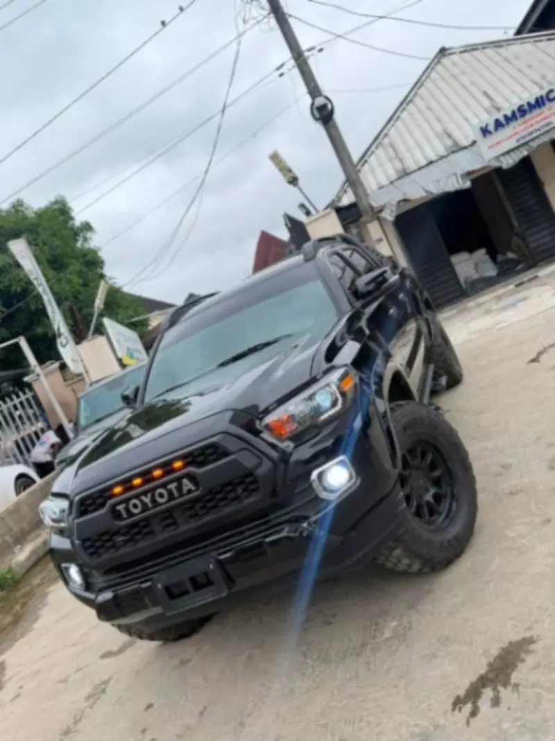 TOYOTA Tacoma - 2017