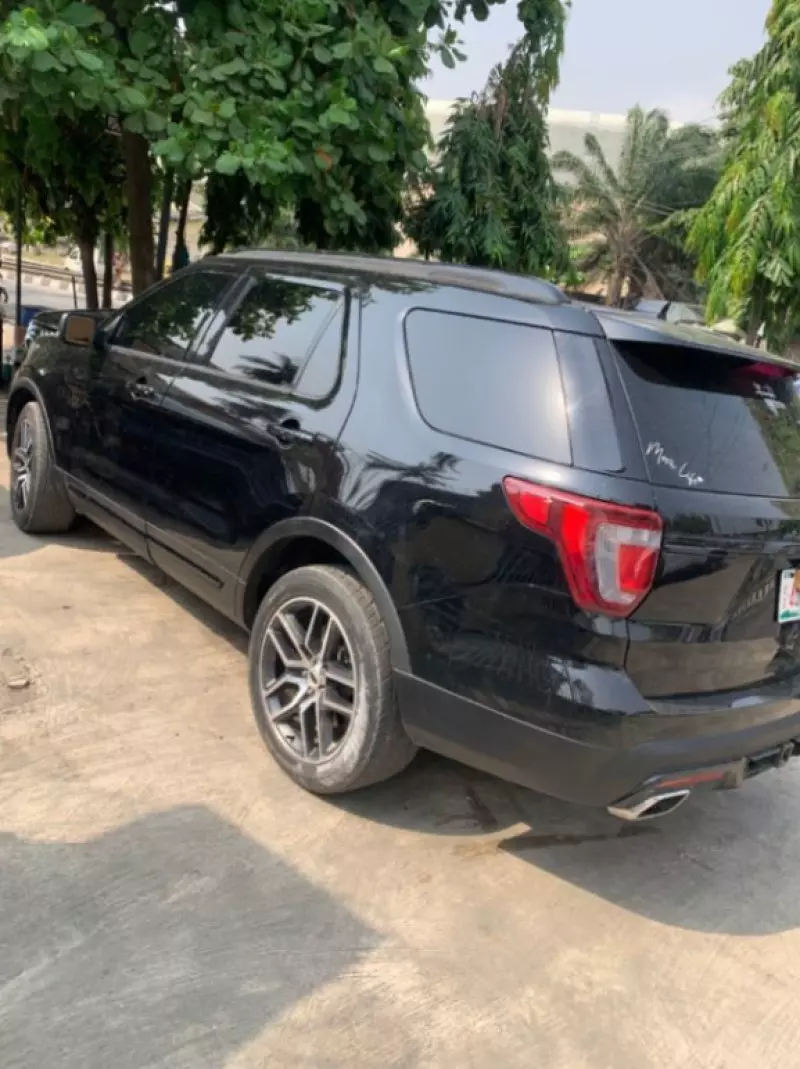 Ford Explorer LTD 3.5L   - 2016