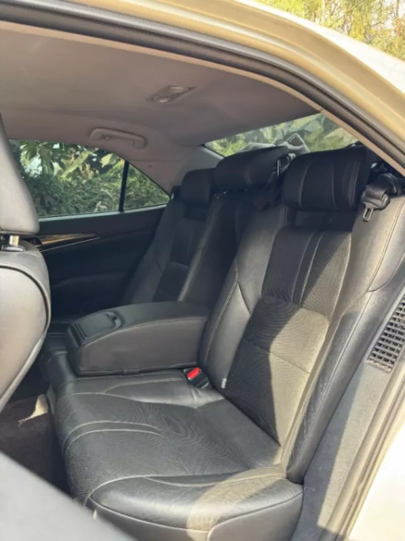 Toyota Crown   - 2015