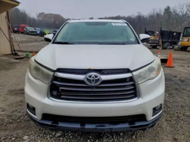 TOYOTA Highlander   - 2015