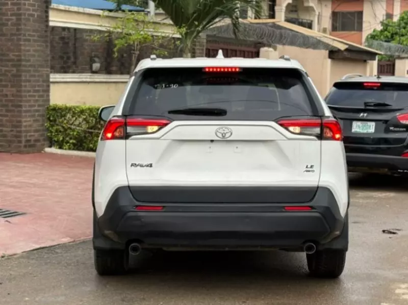 TOYOTA Rav4   - 2020