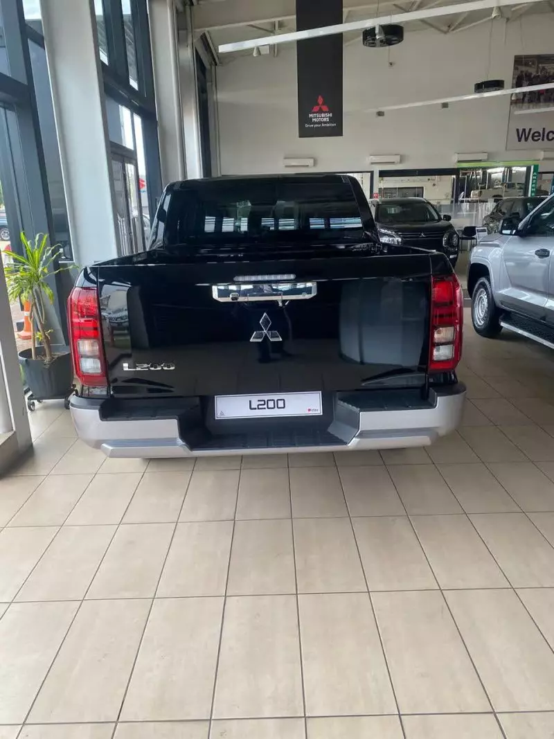Mitsubishi L200 D/C Sportero A/T   - 2024