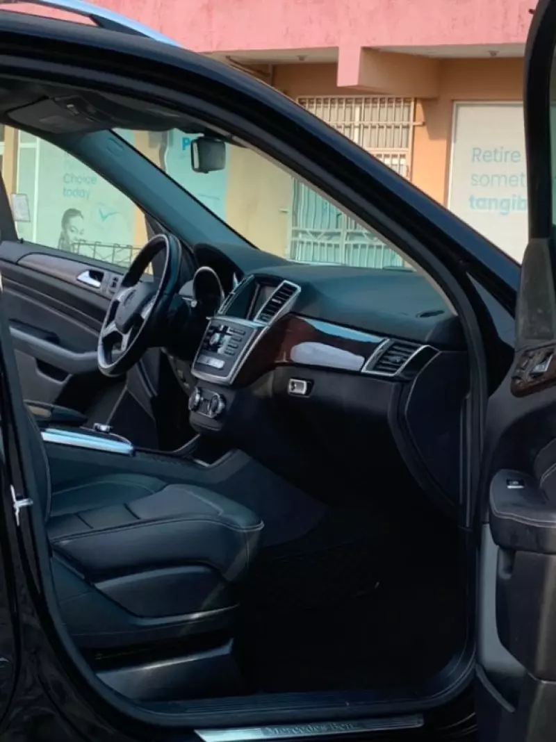Mercedes-Benz ML-Class   - 2015