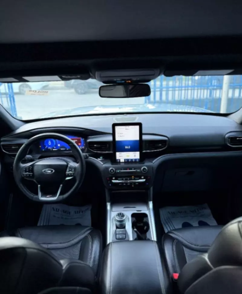 Ford Explorer   - 2020