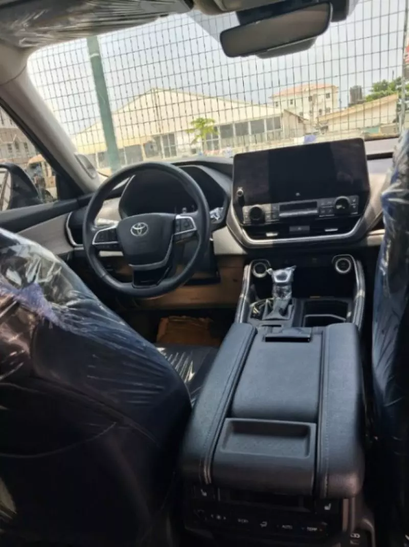 TOYOTA Grand Highlander   - 2024