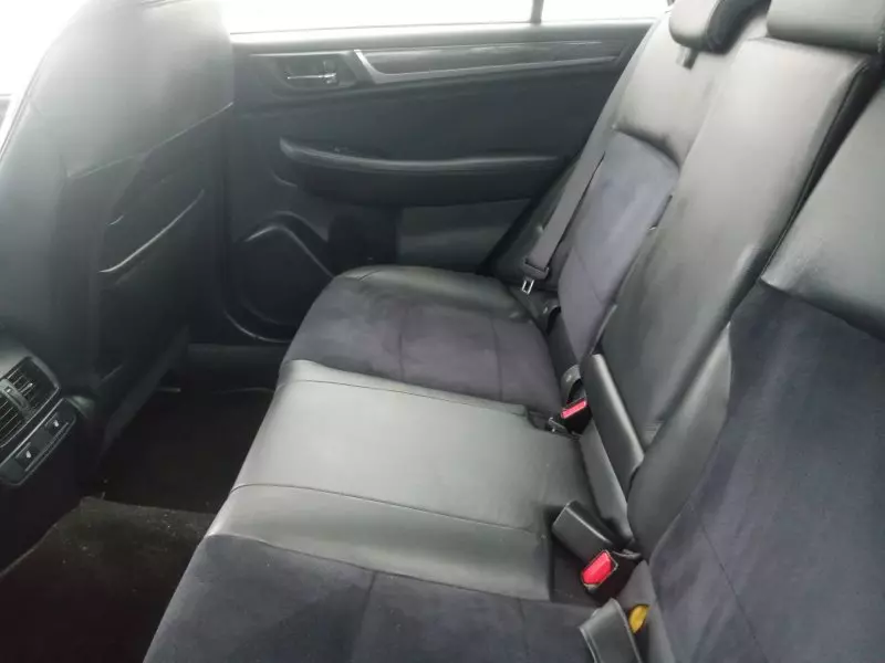 Subaru Outback   - 2015