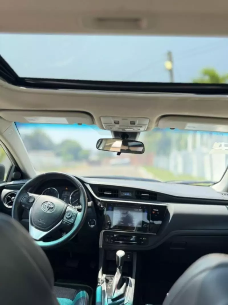 Toyota Corolla   - 2017