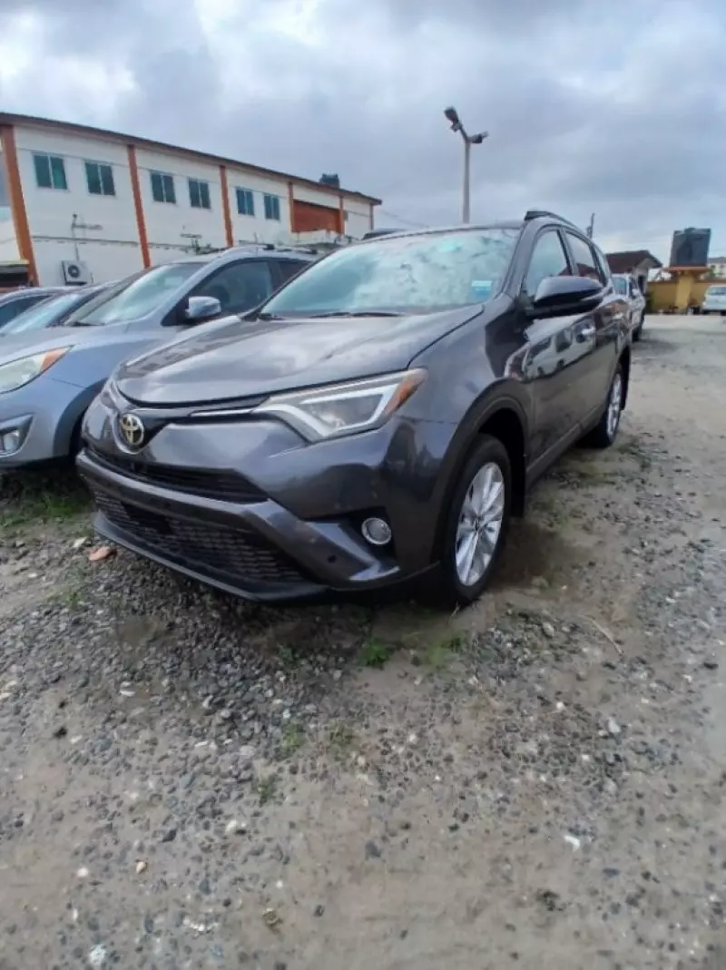 TOYOTA RAV 4   - 2017