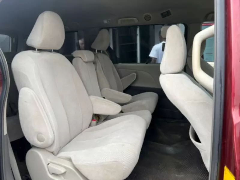 Toyota Sienna   - 2013