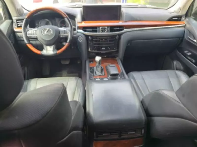 Lexus LX   - 2017