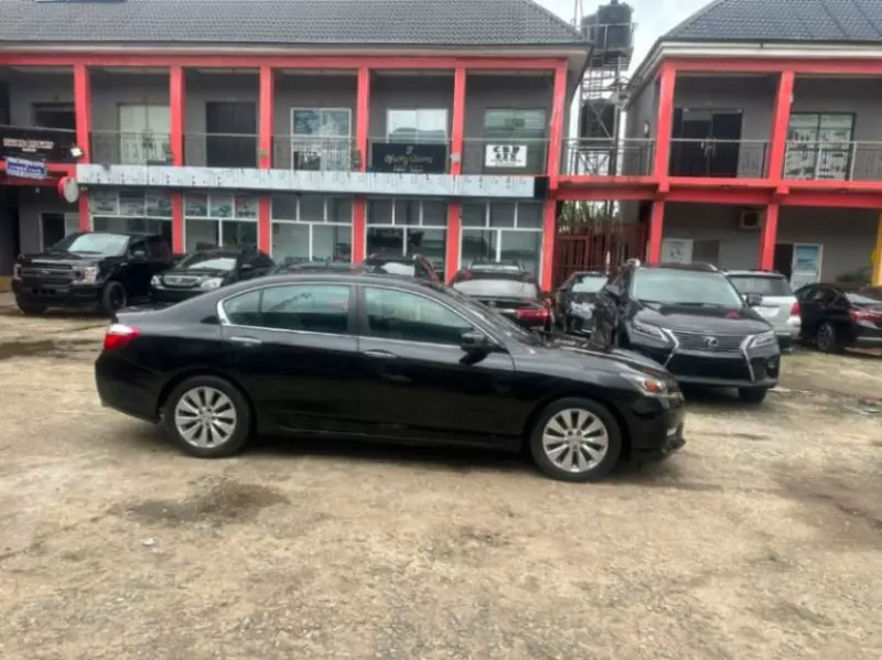 Honda Accord   - 2013