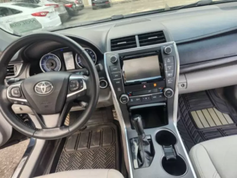 TOYOTA Camry   - 2017