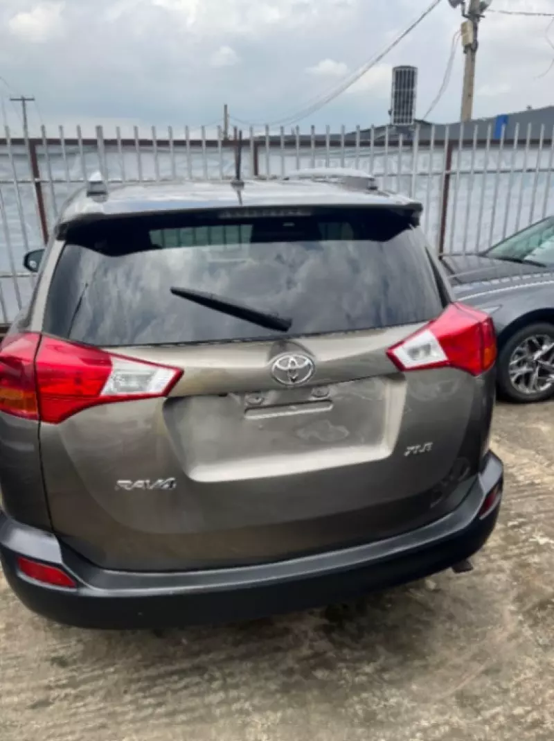 TOYOTA Rav4   - 2013