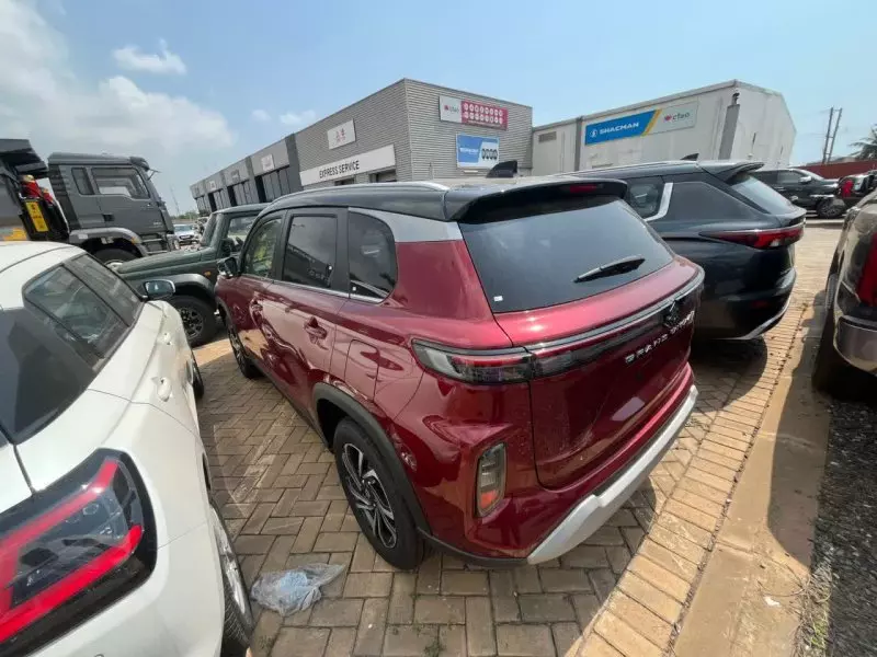 SUZUKI Grand Vitara   - 2025